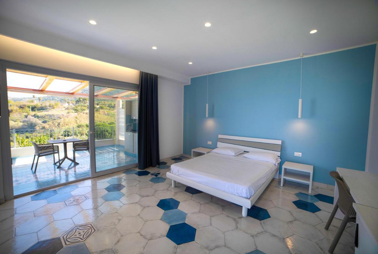 Residence New Paradise 特罗佩阿 外观 照片